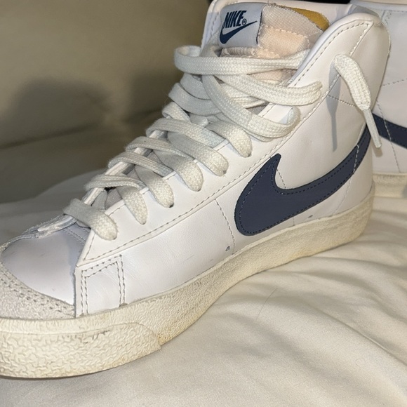 Nike hitops - Picture 7 of 8